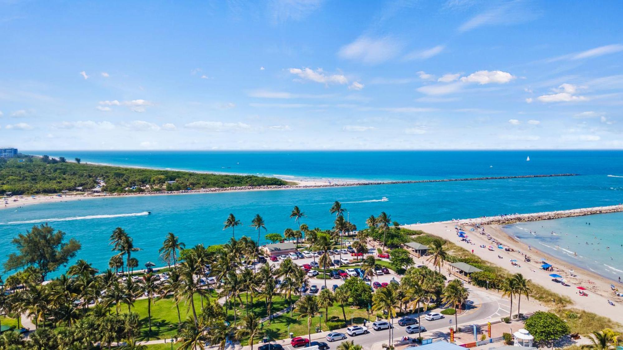 Partial Ocean View Hotel Room- King Bed #1 Fort Pierce Luaran gambar